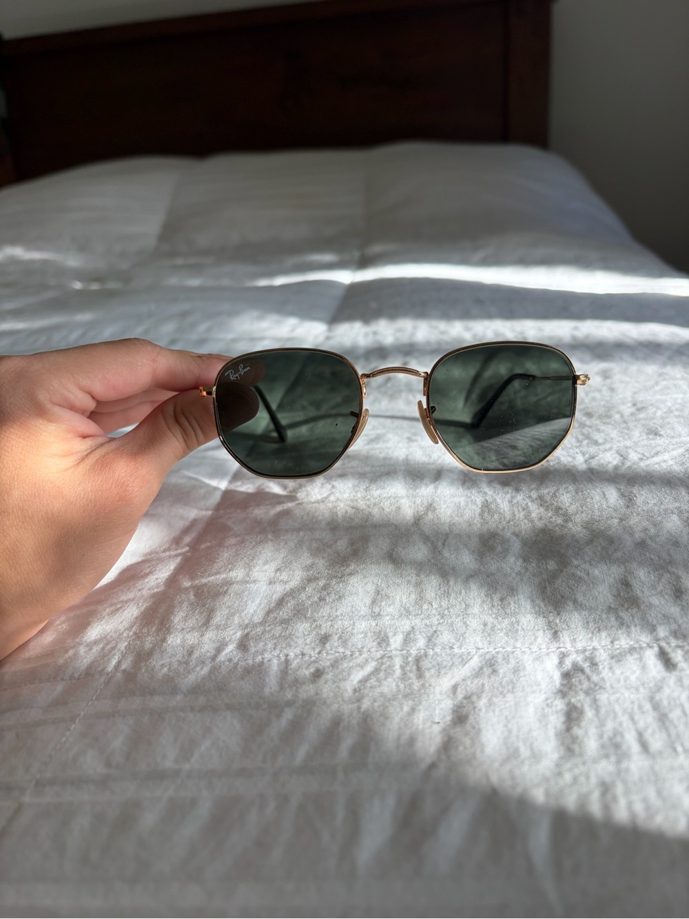 Ray-Ban Round Metal Gold Frame Sunglasses
